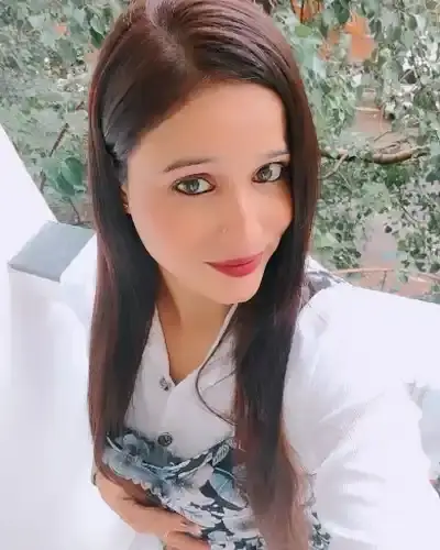 Call Girls in Pandhurna